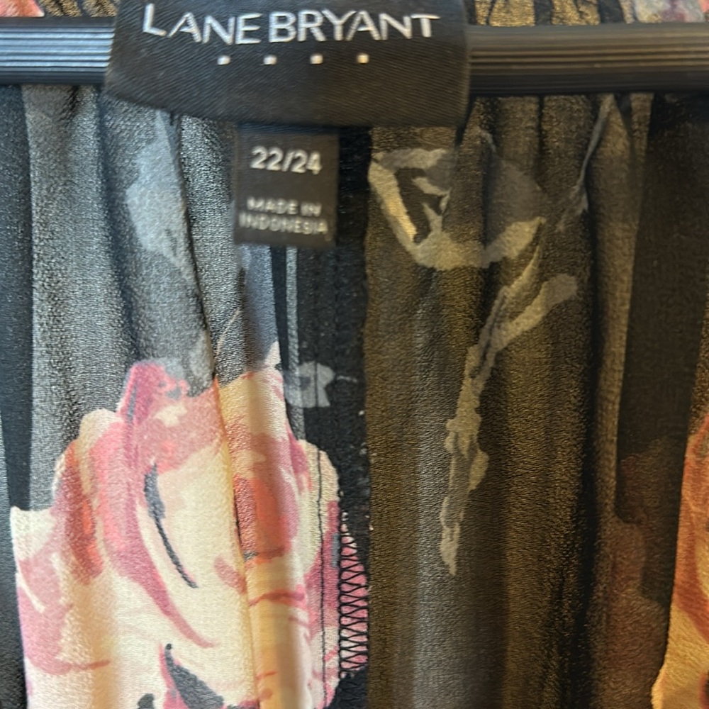 Lane Bryant Black Floral Sheer Tassle Sz. 22/24 - Picture 5 of 6